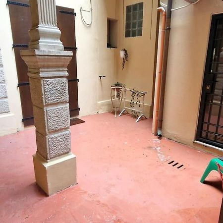 בולוניה Central And Cozy Loft With Courtyard מראה חיצוני תמונה